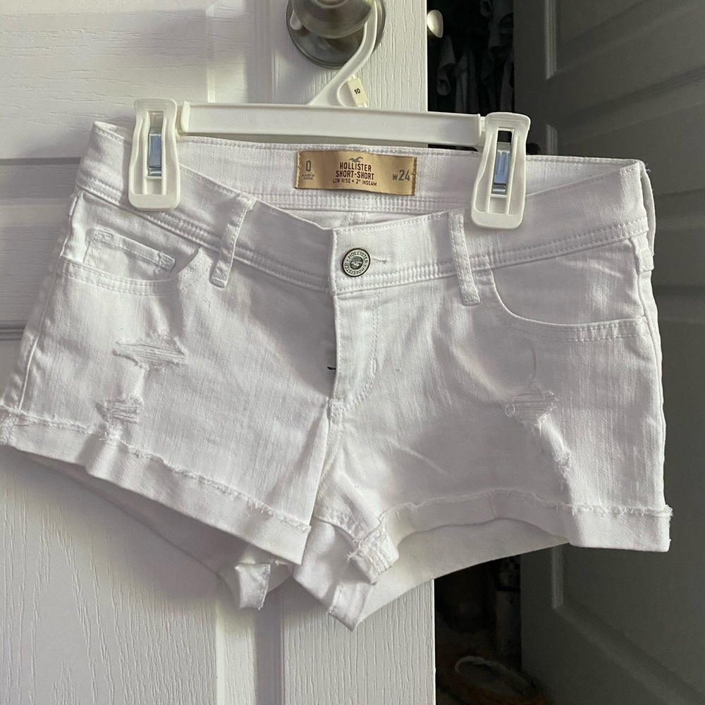 Hollister Low rise short short- Like new